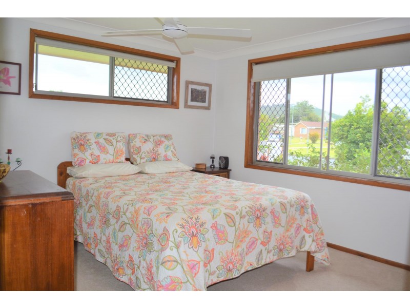 1 Kim Close, Woolgoolga NSW 2456