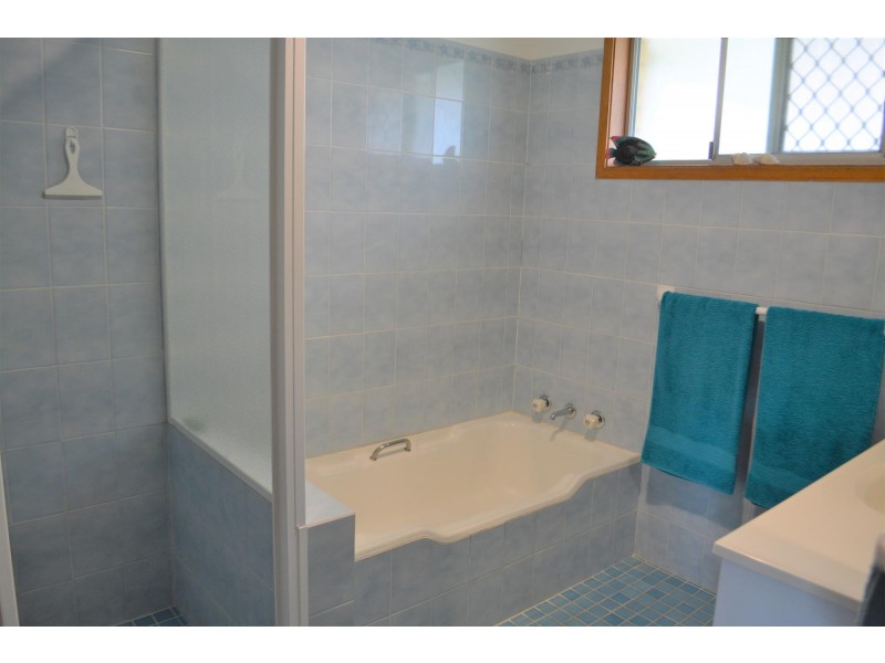 1 Kim Close, Woolgoolga NSW 2456