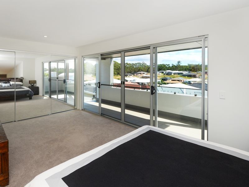 7 Outrigger Place, Safety Beach NSW 2456