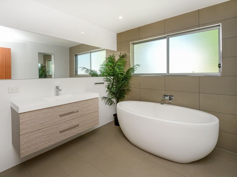 7 Outrigger Place, Safety Beach NSW 2456