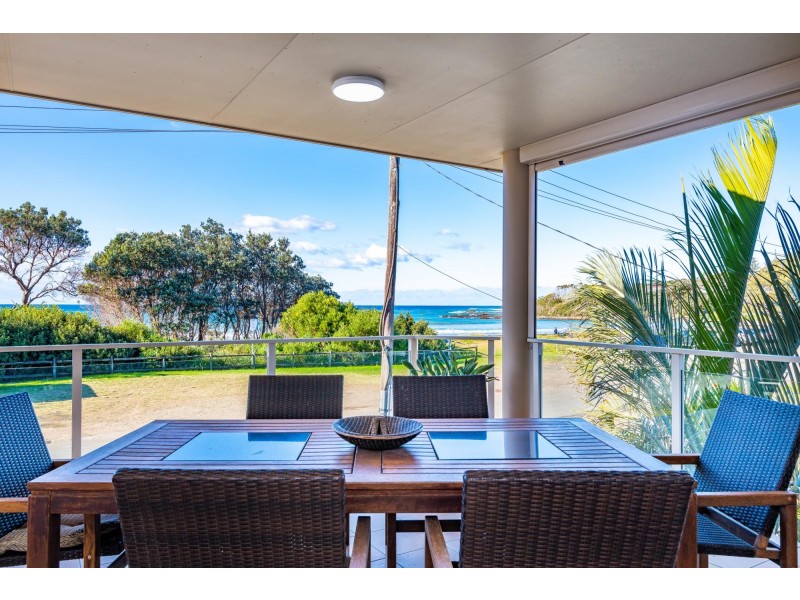 6 Hofmeier Close, Woolgoolga NSW 2456