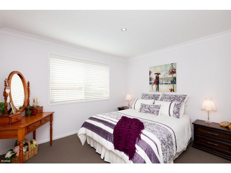 68 Admiralty Drive, Safety Beach NSW 2456