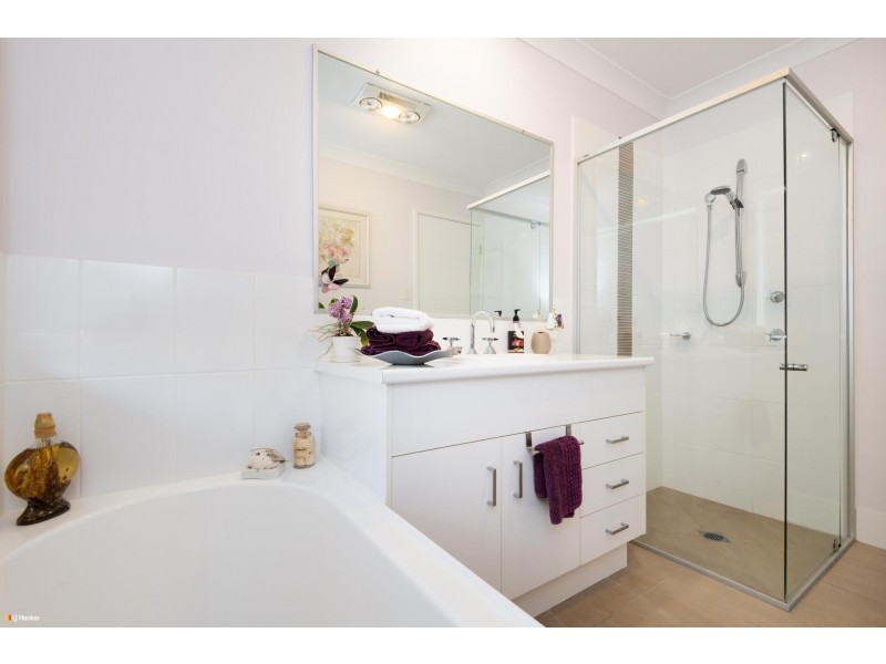 68 Admiralty Drive, Safety Beach NSW 2456