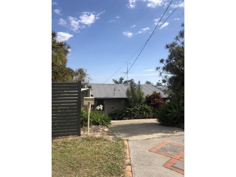 5 Barnes street, Woolgoolga NSW 2456