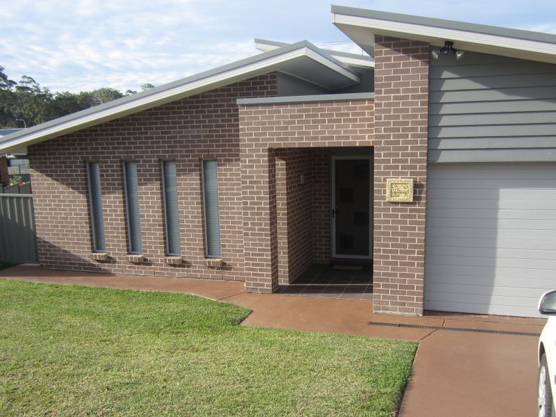 4 Reef Cove, Safety Beach NSW 2456