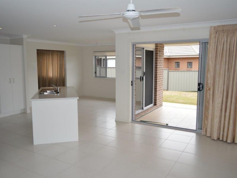 4 Reef Cove, Safety Beach NSW 2456