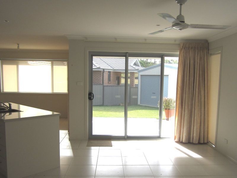 4 Reef Cove, Safety Beach NSW 2456