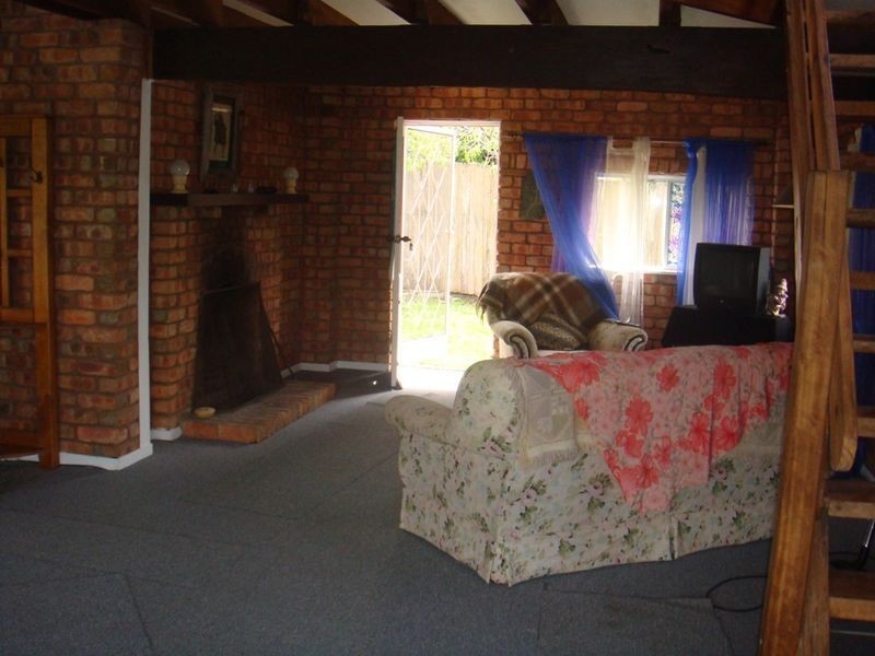 7 Nelson Street, Nana Glen NSW 2450