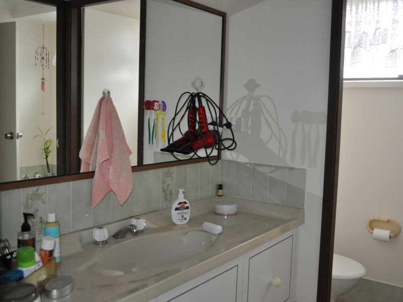 27 Barnes Street, Woolgoolga NSW 2456