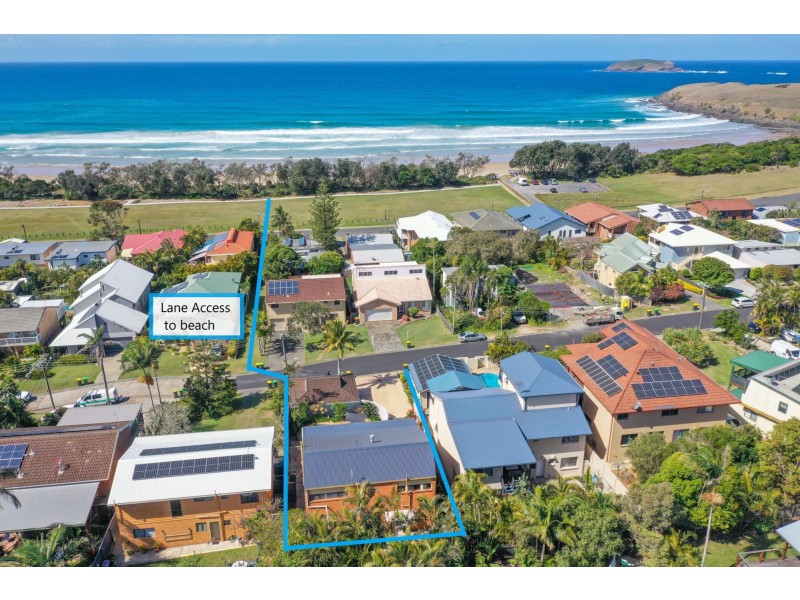 60 Bluegum Avenue, Sandy Beach NSW 2456