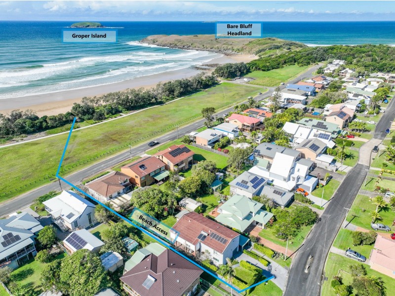 31 Bluegum Avenue, Sandy Beach NSW 2456