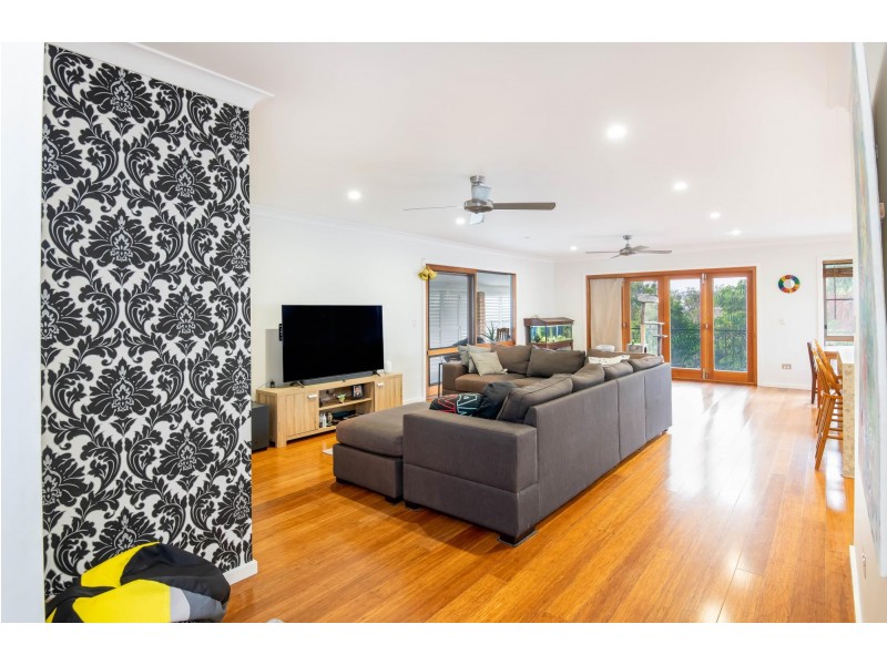 31 Bluegum Avenue, Sandy Beach NSW 2456