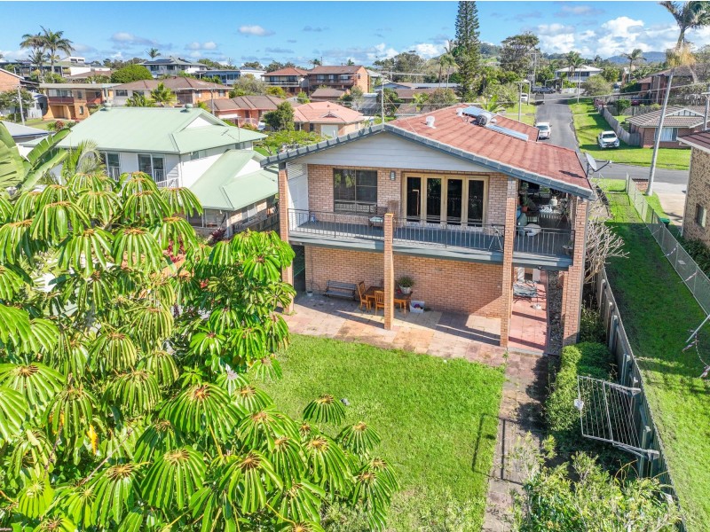 31 Bluegum Avenue, Sandy Beach NSW 2456