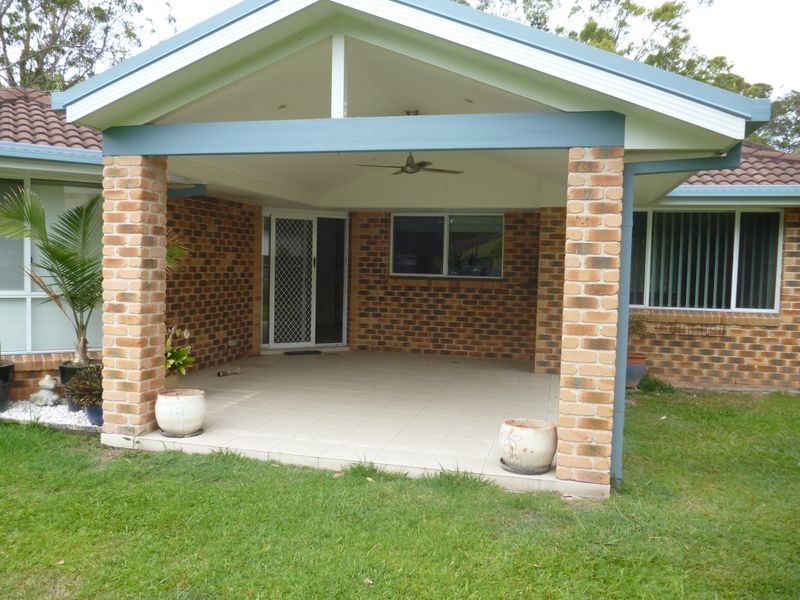 2 Marlin Close, Emerald Beach NSW 2456