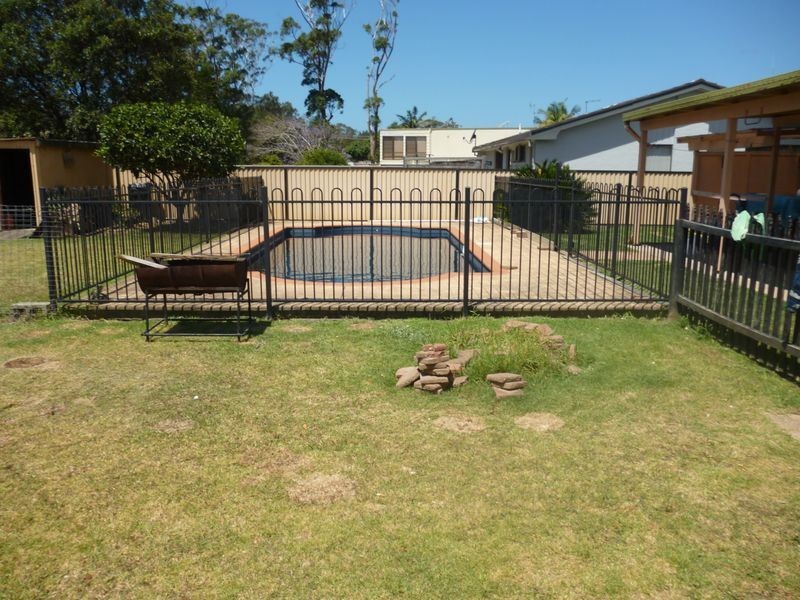 16 Dalgety Street, Woolgoolga NSW 2456