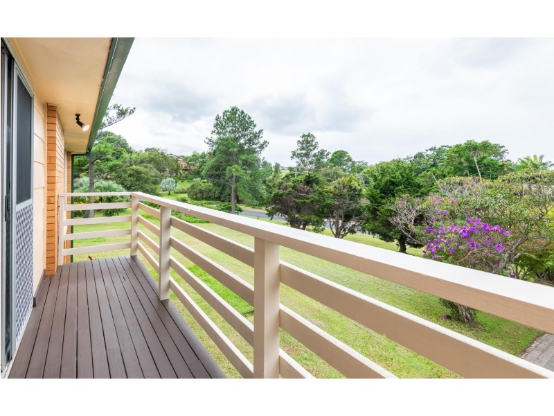 9 Gresham Drive, Woolgoolga NSW 2456