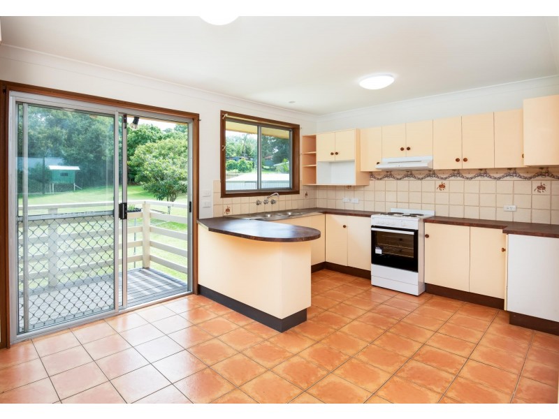 9 Gresham Drive, Woolgoolga NSW 2456