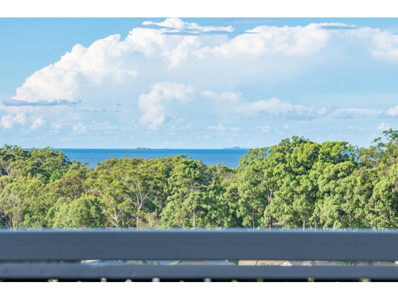 7 Leplaw Close, Safety Beach NSW 2456