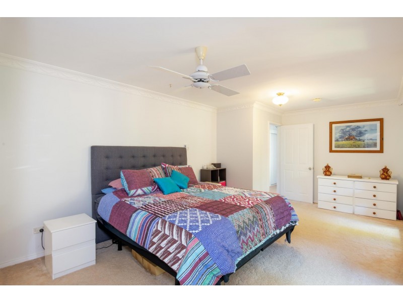 7 Leplaw Close, Safety Beach NSW 2456