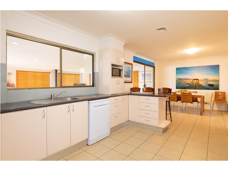 1/6 Haines Close, Woolgoolga NSW 2456