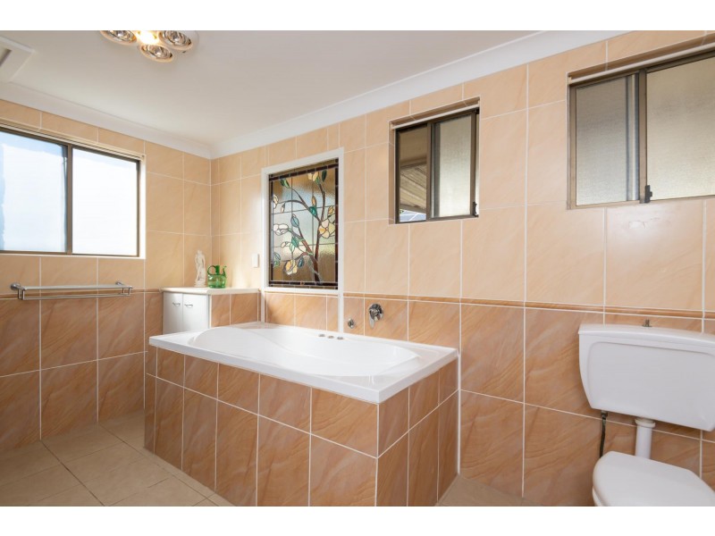 1/6 Haines Close, Woolgoolga NSW 2456