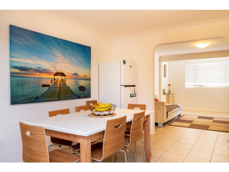 1/6 Haines Close, Woolgoolga NSW 2456