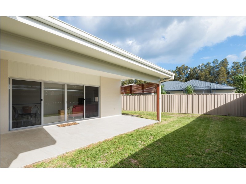 106 Bluff Road, Emerald Beach NSW 2456