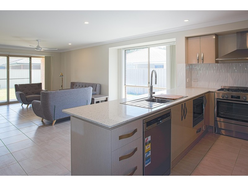 4 Seashells Avenue, Sandy Beach NSW 2456