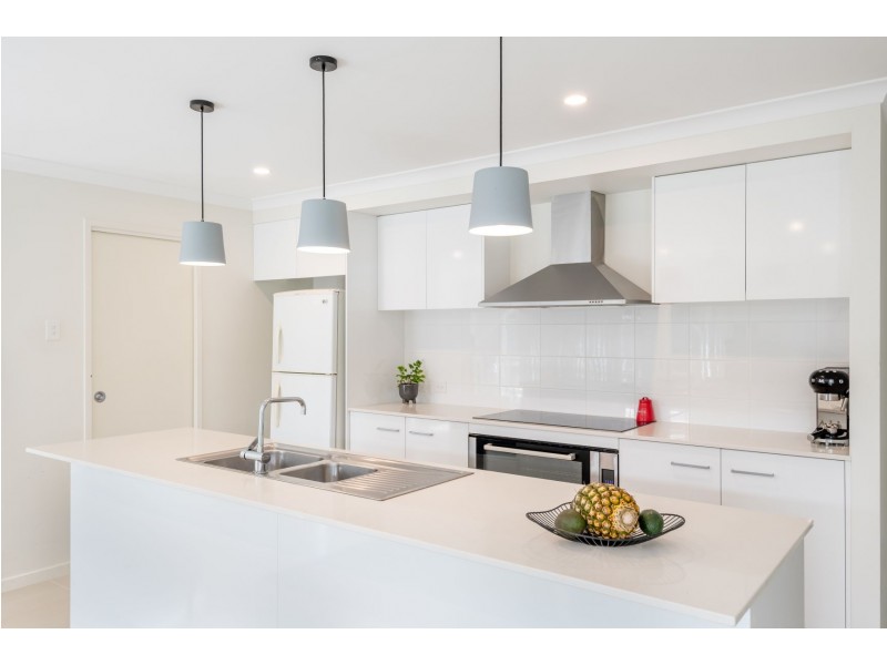 5 Humpback Crescent, Safety Beach NSW 2456