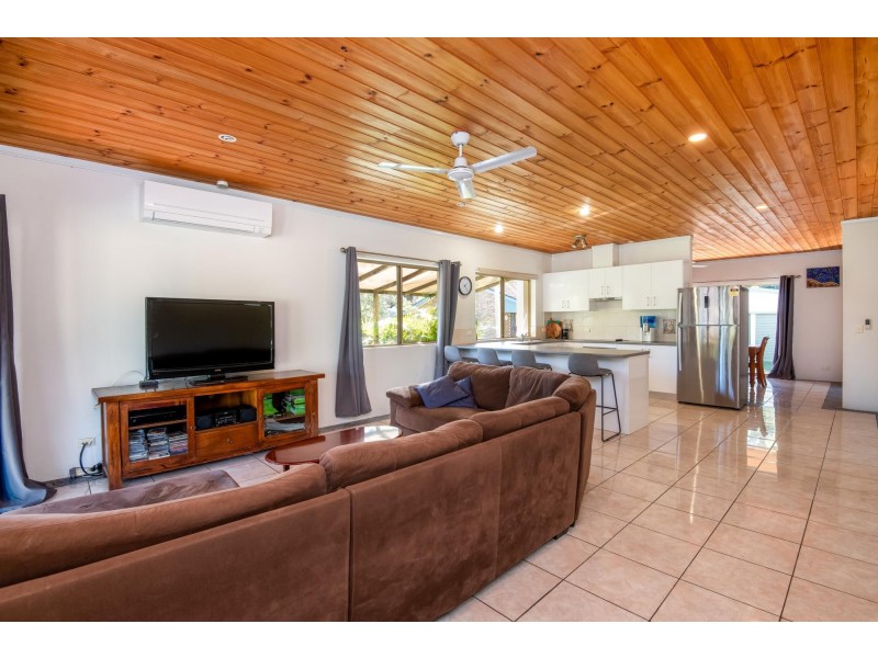 37 Pine Crescent, Sandy Beach NSW 2456