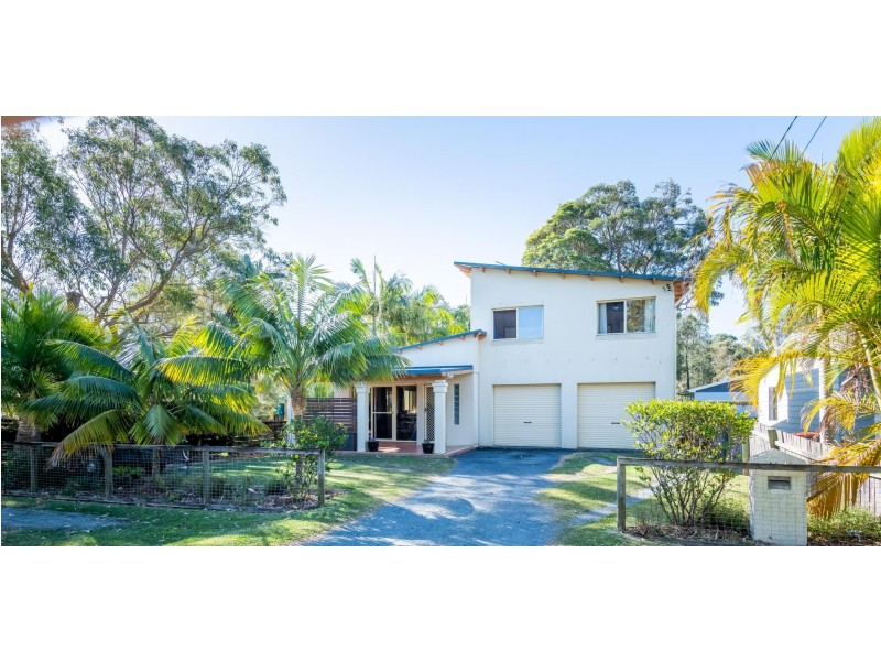 37 Pine Crescent, Sandy Beach NSW 2456