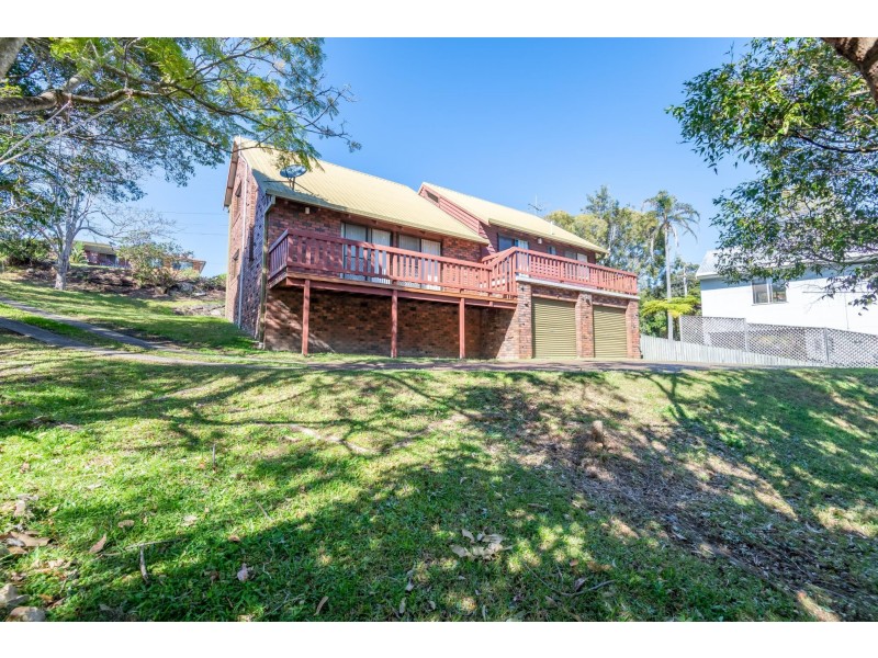 19 Schofield Drive, Safety Beach NSW 2456