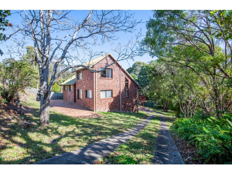 19 Schofield Drive, Safety Beach NSW 2456
