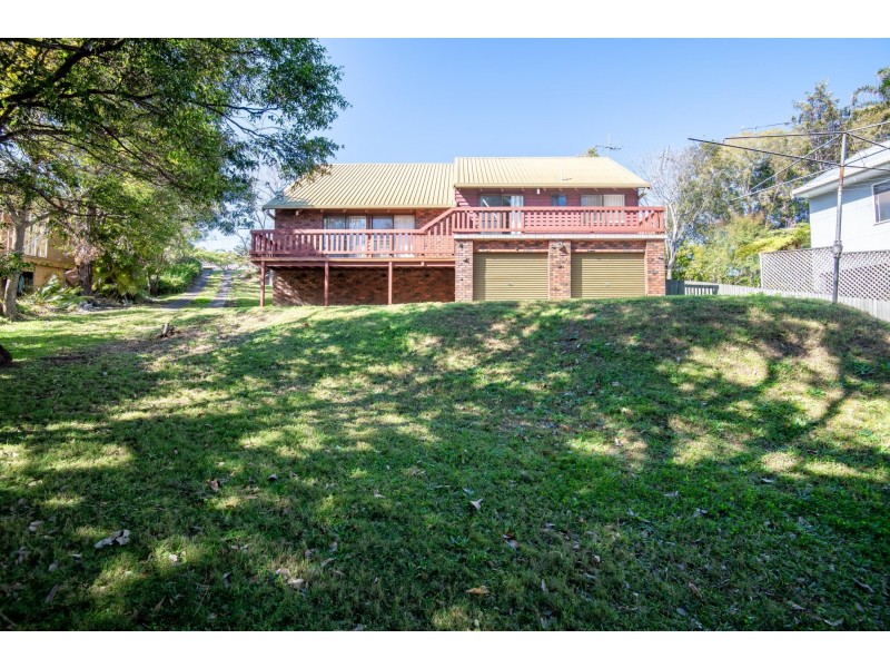 19 Schofield Drive, Safety Beach NSW 2456