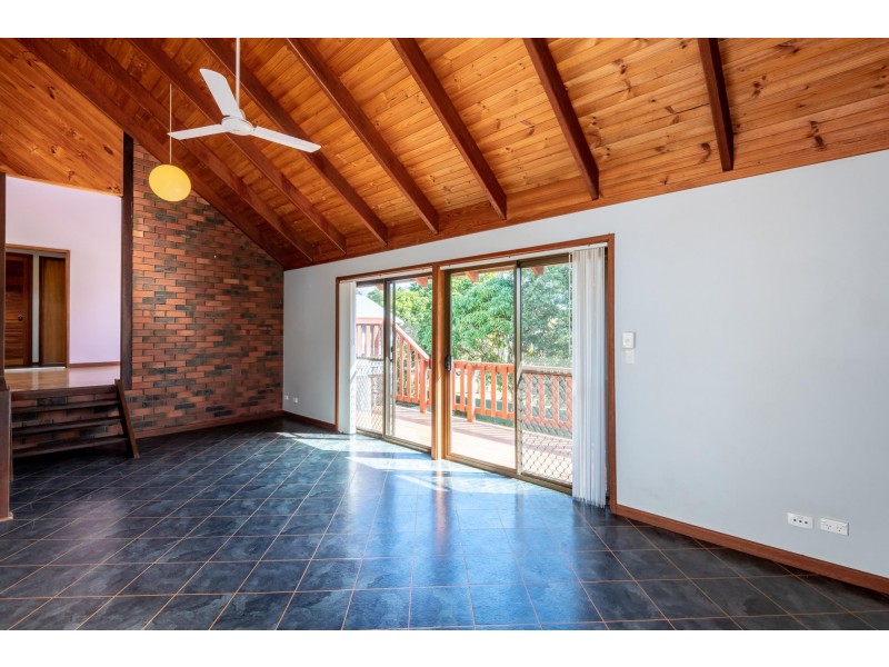 19 Schofield Drive, Safety Beach NSW 2456