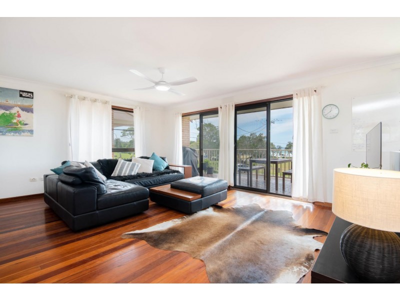 46 Sandys Beach Drive, Sandy Beach NSW 2456