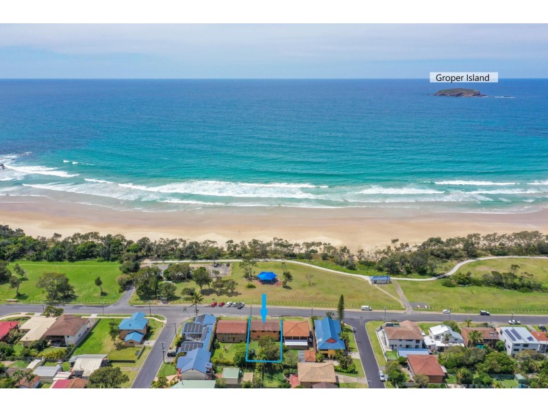 46 Sandys Beach Drive, Sandy Beach NSW 2456