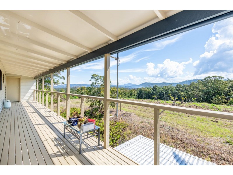 111 Johnsons Road, Sandy Beach NSW 2456