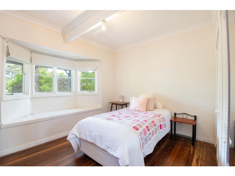 8 Wattle Place, Sandy Beach NSW 2456