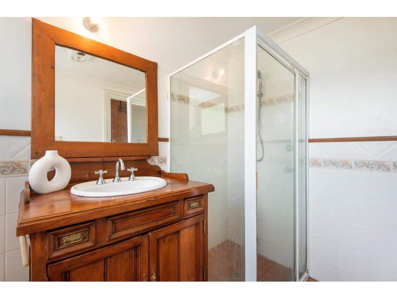 8 Wattle Place, Sandy Beach NSW 2456