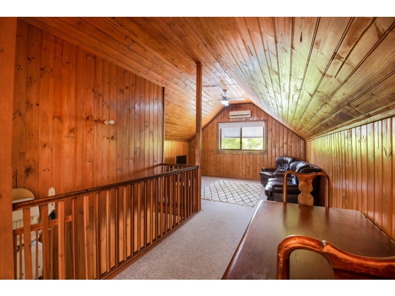 8 Wattle Place, Sandy Beach NSW 2456