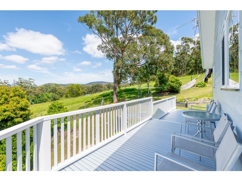 33 Poynten Drive, Emerald Beach NSW 2456