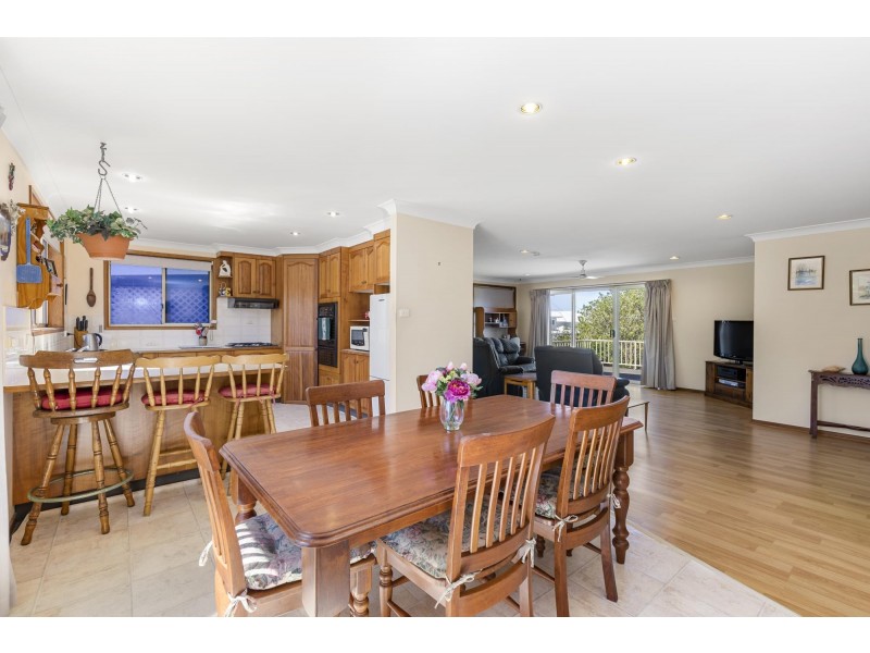 14 Acacia Avenue, Sandy Beach NSW 2456