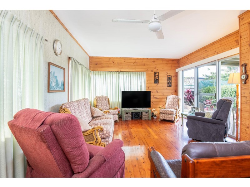 21 Schafer Street, Red Rock NSW 2456