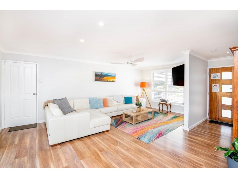 15 Panorama Parade, Safety Beach NSW 2456