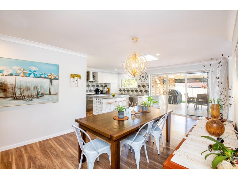15 Panorama Parade, Safety Beach NSW 2456