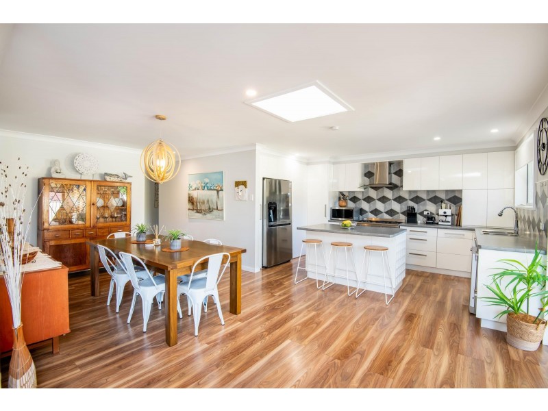 15 Panorama Parade, Safety Beach NSW 2456