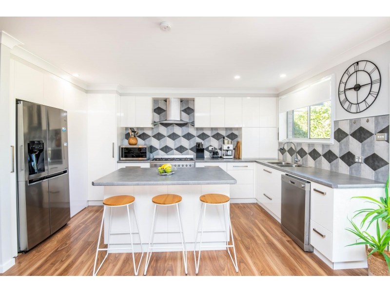 15 Panorama Parade, Safety Beach NSW 2456