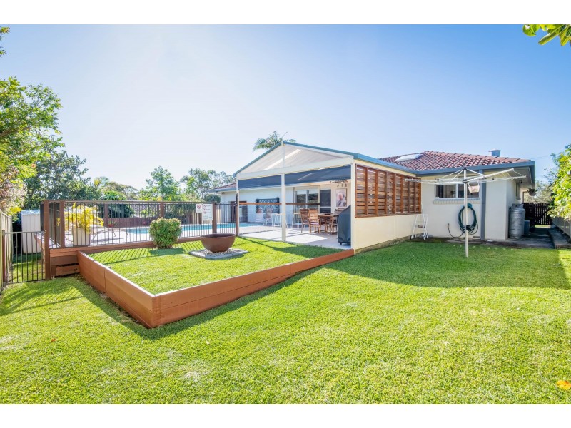 15 Panorama Parade, Safety Beach NSW 2456