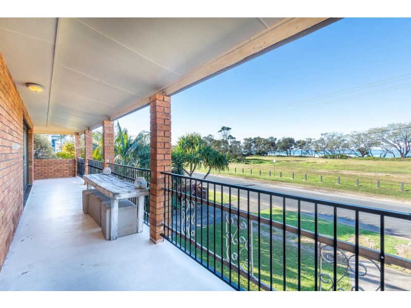 70 Sandys Beach Drive, Sandy Beach NSW 2456